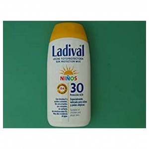 Увлажняющее молочко для детской и атопичной кожи Ladival - фотопротектор Fps 30 (1 бутылка 200 мл)